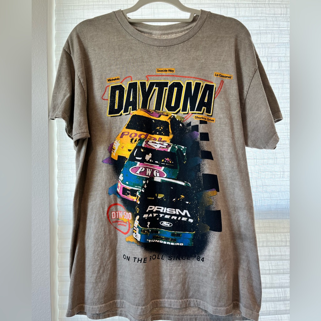 Daytona 500 Graphic Tee Size Medium